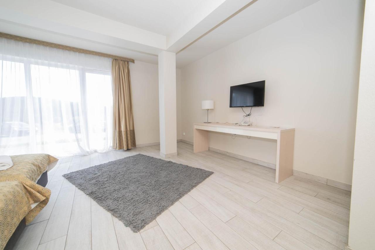 Ms-Apart Apartamenty Przy Stoku - Czarna Gora 西恩纳 外观 照片
